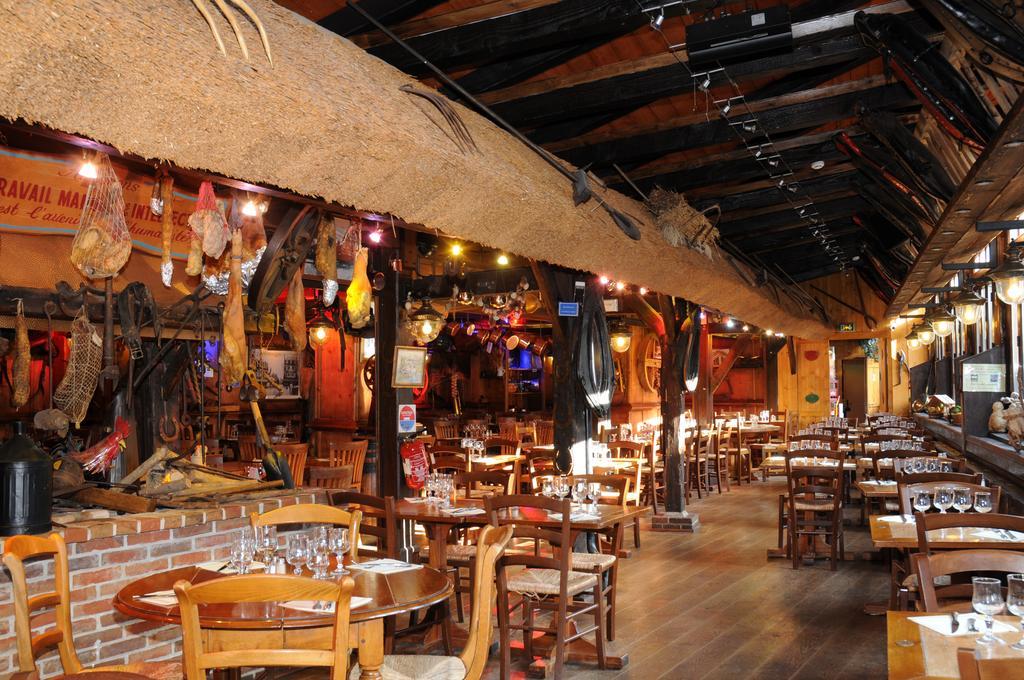 La Taverne Des Deux Augustins Étretat Buitenkant foto