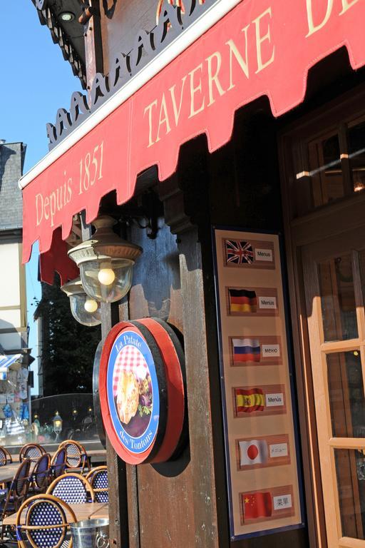 La Taverne Des Deux Augustins Étretat Buitenkant foto